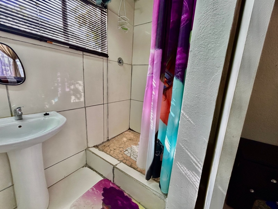 To Let 1 Bedroom Property for Rent in Bodorp North West